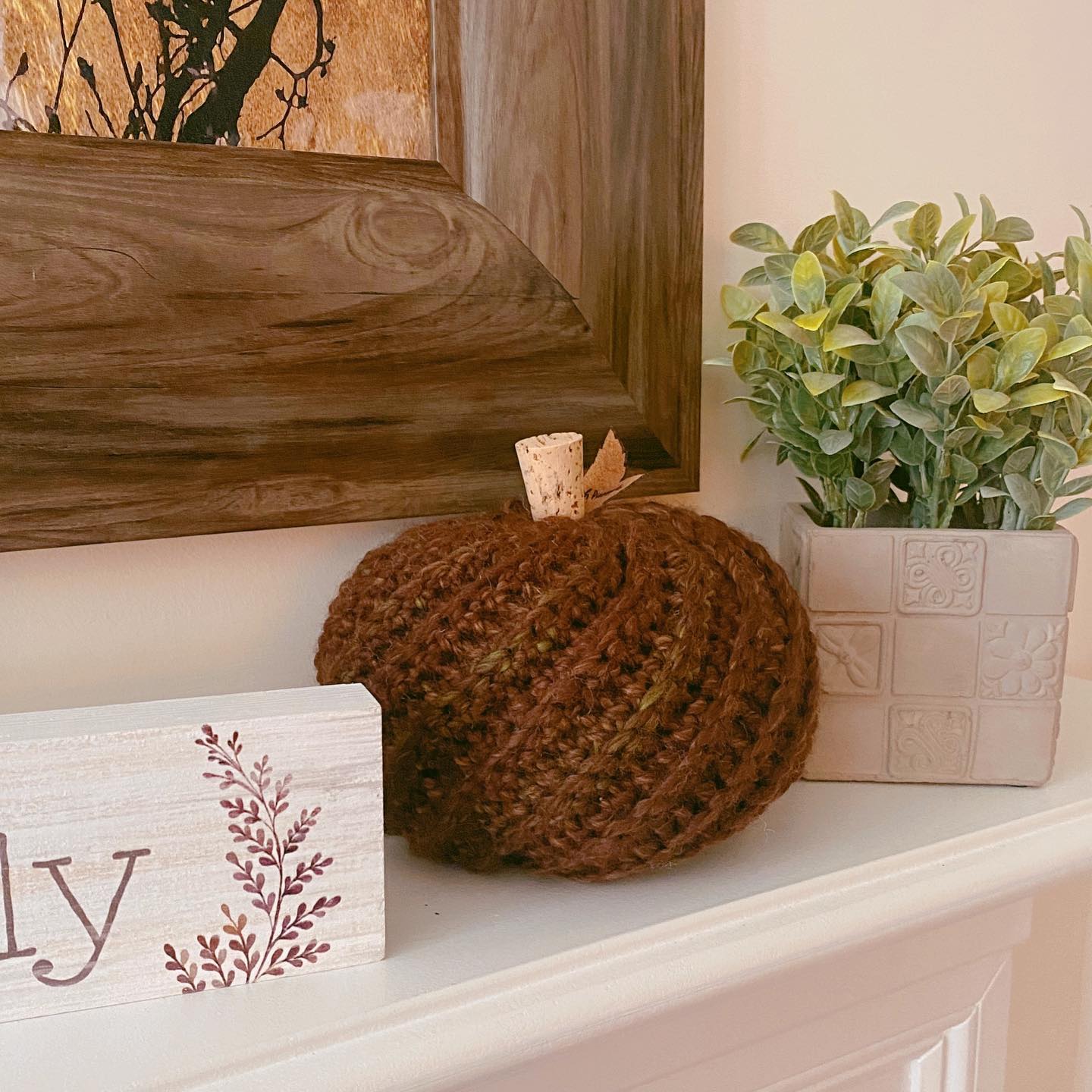 🍁 P U M P K I N S 🍁
▫️▫️▫️▫️▫️▫️▫️▫️▫️▫️
Guyssss…there’s something really fun happening next month over @pineapple.and.pine, so IF YOU ARE A DESIGNER, make sure you head over there and check it out! We just put out a sign-up call to collaborate not just for September but October too! Should be smashing good fun! 👏🏼🤪😂 Spots are filling up fast so if you want to participate, don’t delay!
•
If you like this crochet pumpkin, you can find this as a free pattern on my blog at the link in my bio! 👉🏼
•
In other news, I have not done a ton of crocheting this summer, but I’m ready to put my designer’s cap back on, and I have a great idea for a fun new fall pattern release here at A Plush Pineapple! Can’t wait to show you peeks!
•
🎙How has your crojo been lately? Cranking out lots of new things? Can’t find your hook? Somewhere in the middle? That’s ok! We all have our ins and outs, ups and downs, ebbs and flows. Just enjoy where you’re at and let the creativity happen!
▫️▫️▫️▫️▫️▫️▫️▫️▫️▫️
#fall #fallcrochet #crochetpumpkin #crochetpumpkins #crochetpumpkinpattern #fallbloghop #bloghop #crochetdesignersofinstagram #crochetdesign #crochetdesigner #crochetstagram #crochetartist #makercommunity #makersgonnamake #makerssupportingmakers #freecrochetpatterns #creativehappylife #freecrochetpattern #makersformakers #communityovercompetition #bloggerartist #blogcontentwriter #bloggerbabe #crocheteveryday #stitchersgonnastitch #crochetofinstagram #stitchersofinstagram #aplushpineapple #blogaddict #crochetaddict